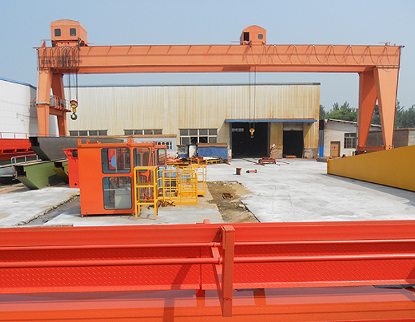 門式起重機(jī)_雄峰起重 門式起重機(jī)_雄峰起重