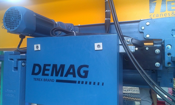 雄峰歐式起重機(jī)電機(jī)