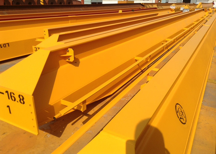整版式起重機(jī)主梁_雄峰起重機(jī)械廠